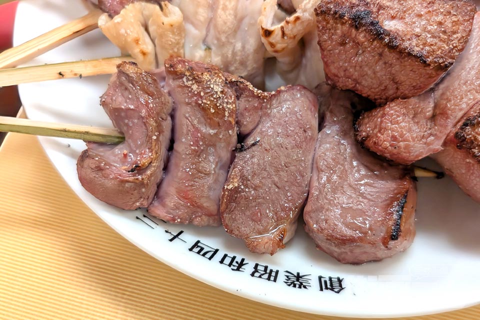 まこちゃん本店「やきとん：ハツ（心臓）」