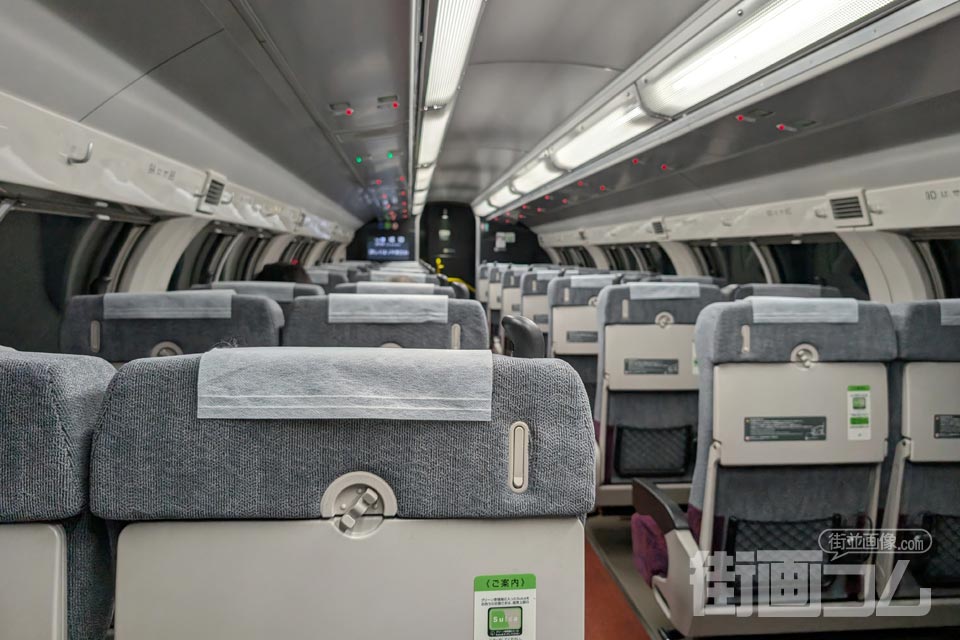 成田線快速「グリーン車」の車内