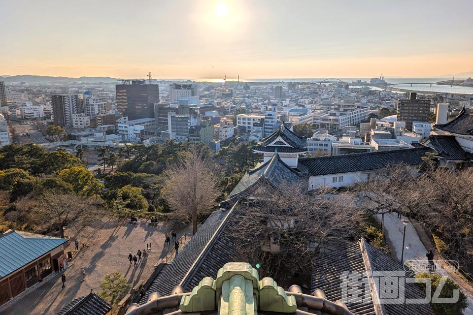 和歌山城天守３階回廊から東側・和歌山港方面