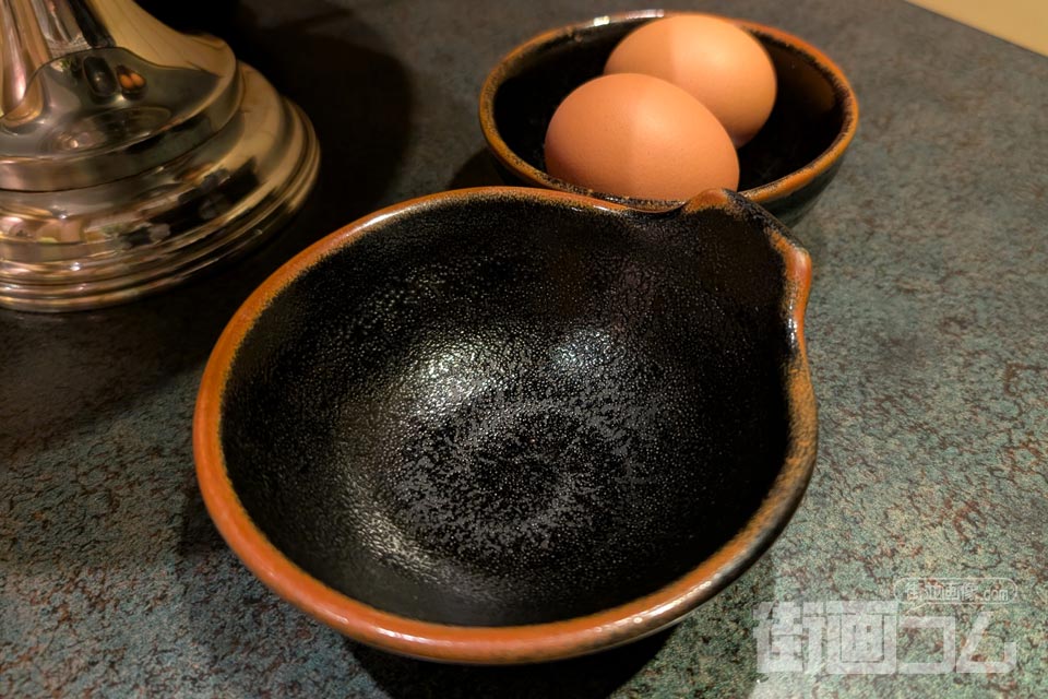 取り皿と生玉子