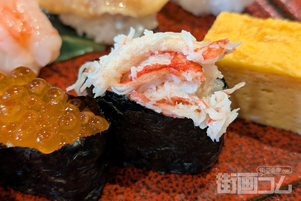 特上にぎり「極み」：ズワイガニ軍艦