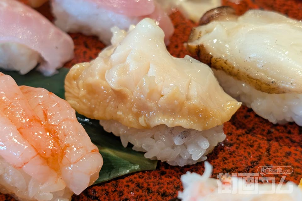 特上にぎり「極み」：バイ貝