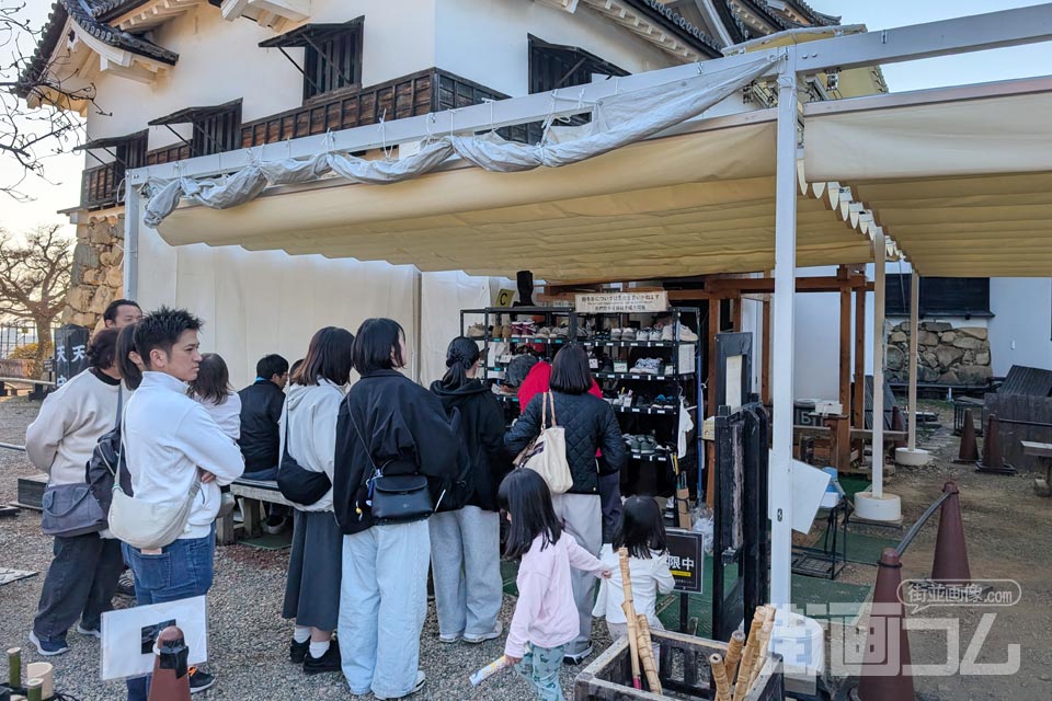 彦根城天守入口の下足入れ