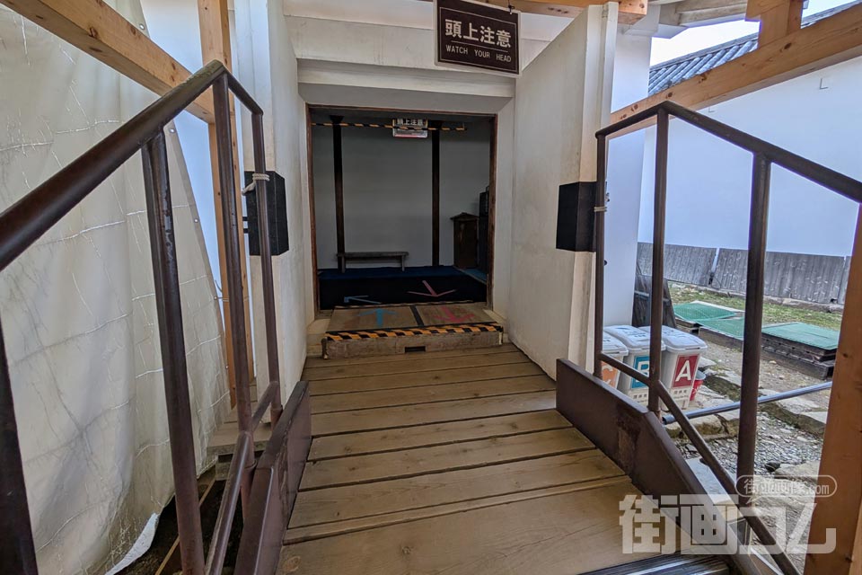 いよいよ彦根城天守閣の内部へ