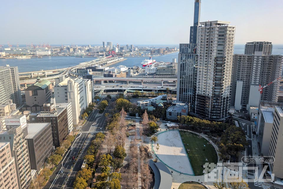 神戸市役所24F:展望ロビー(海側)から神戸港方面