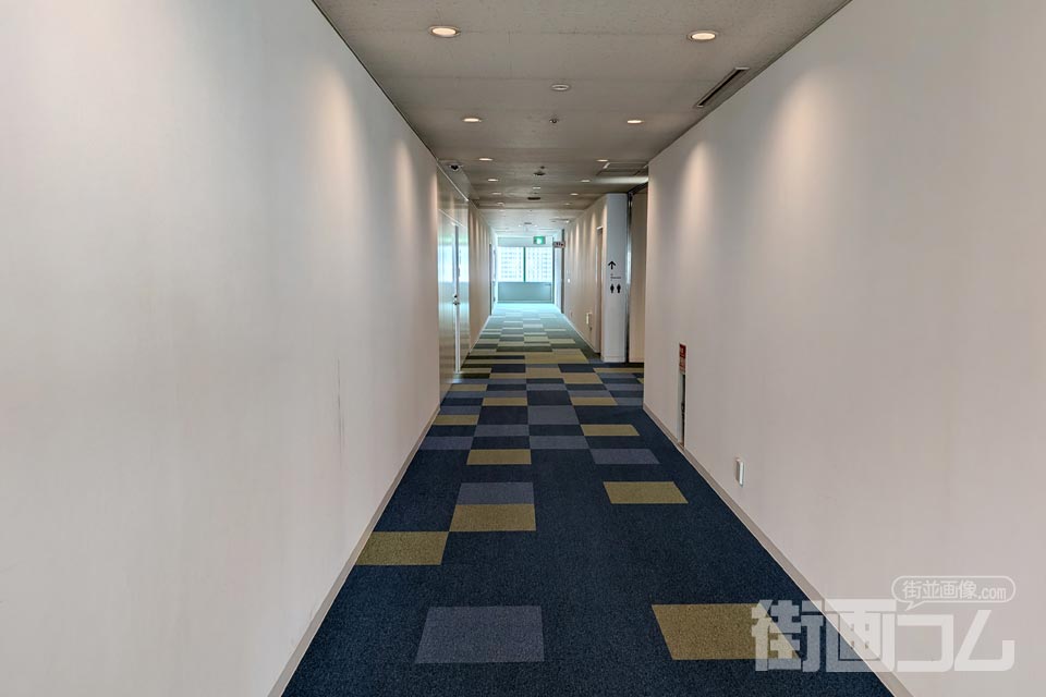 神戸市役所24F:展望ロビー(山側)へ続く廊下