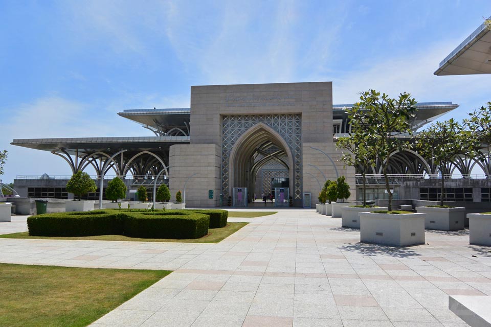 トゥアンク・ミザン・ザイナル・アビディン・モスク（Masjid Tuanku Mizan Zainal Abidin）