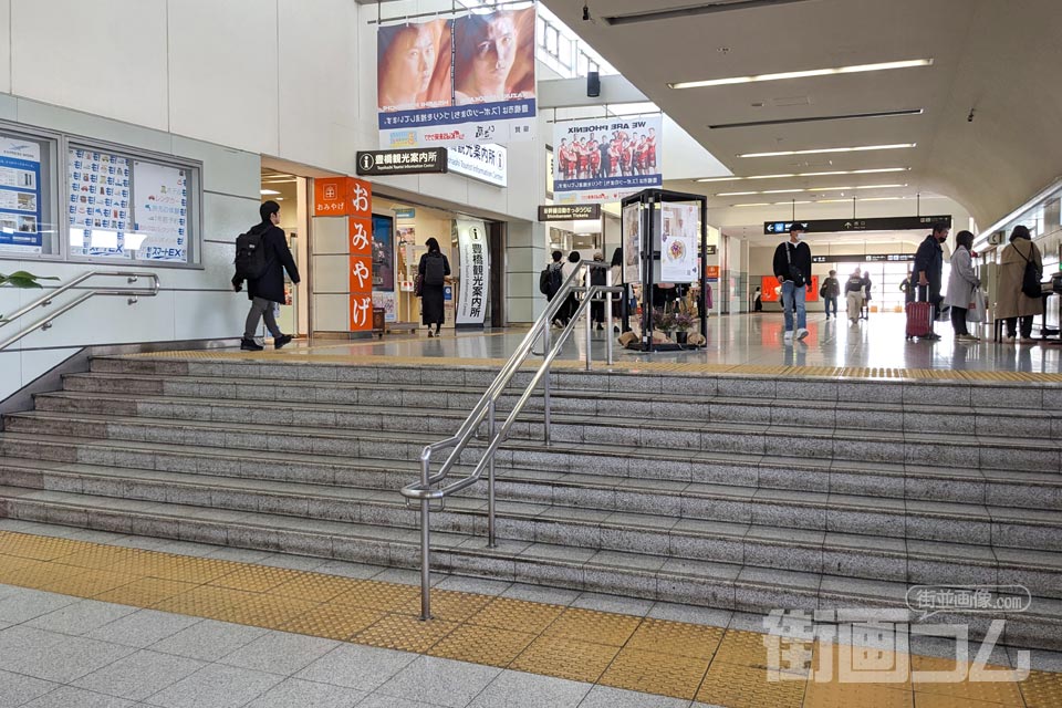 豊橋駅構内