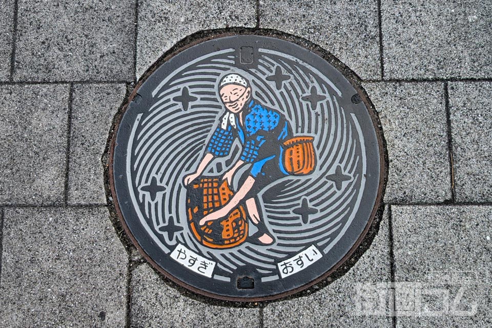 島根県安来市A001マンホール蓋