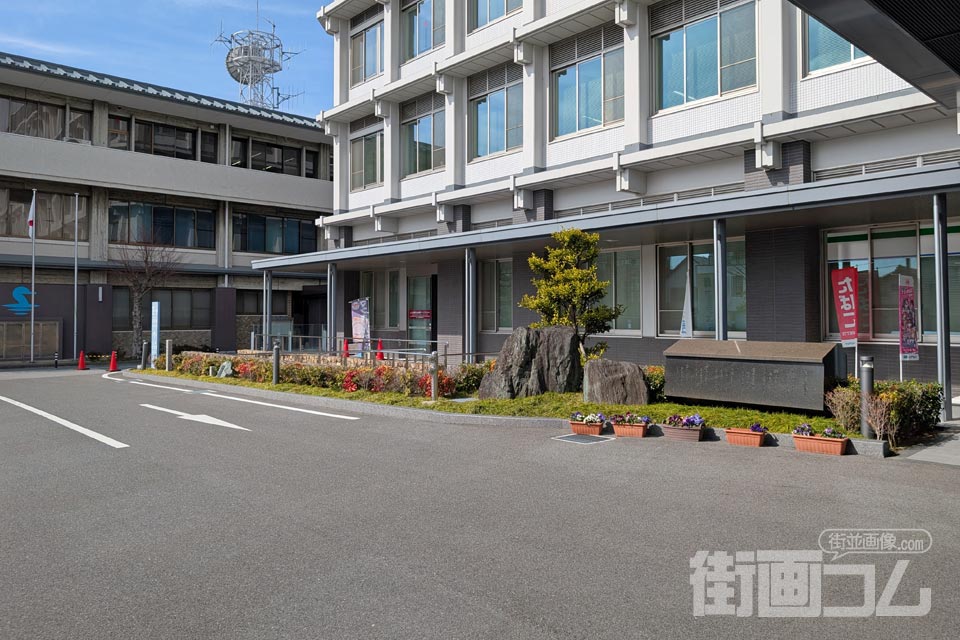 彦根市役所の外観