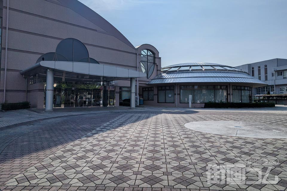 甲斐市双葉ふれあい文化館・甲斐市立双葉図書館