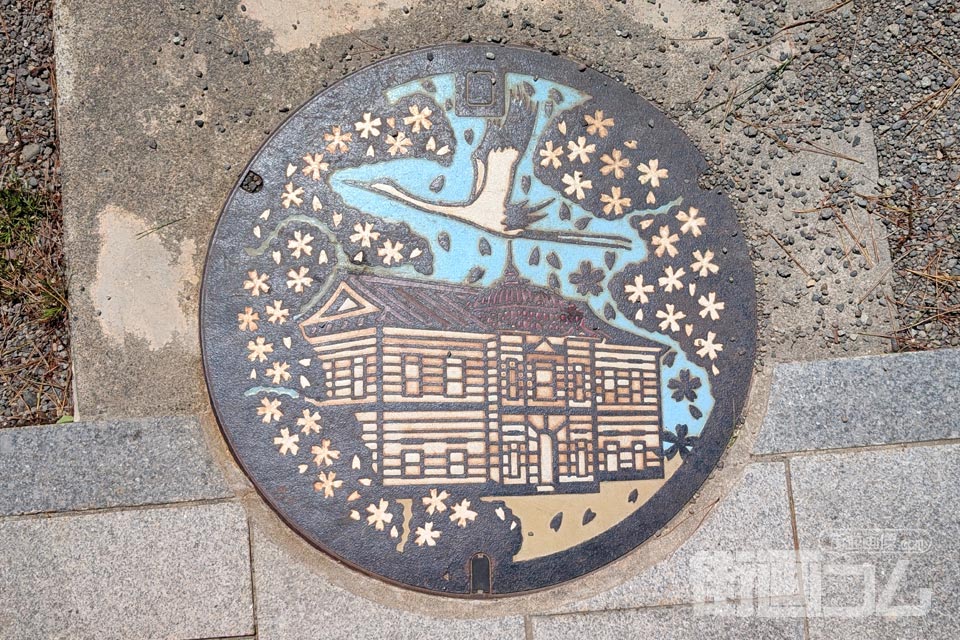 山形県鶴岡市B001マンホール蓋