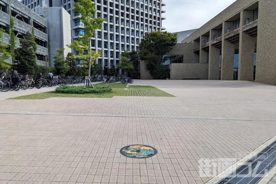 千葉県浦安市A001マンホール蓋の設置場所