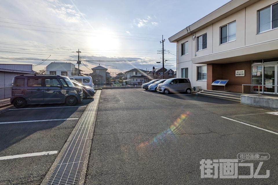 さくら市役所卯の里庁舎の駐車場