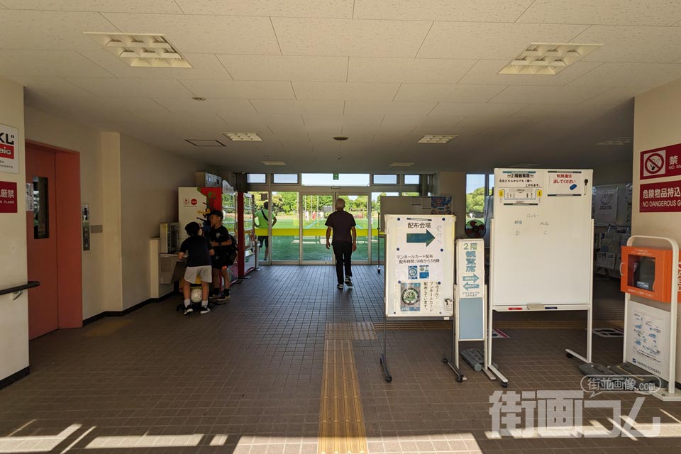 赤羽スポーツの森公園競技場 管理事務所内