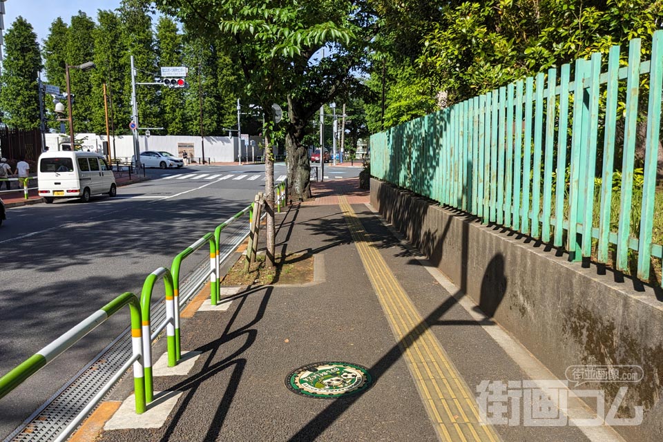 東京都東京23区H101マンホール蓋の設置場所