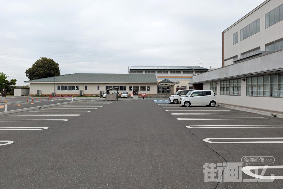 南部町いちょうホール駐車場